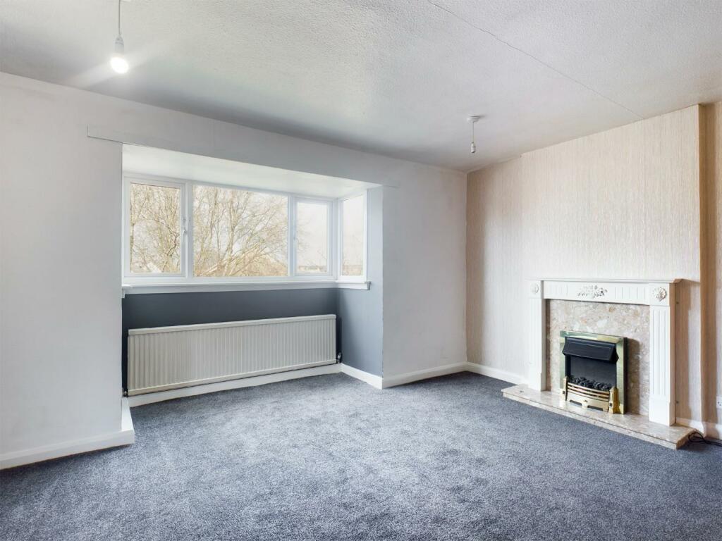 3 bedroom flat for sale in Queen Street, Filey, YO14