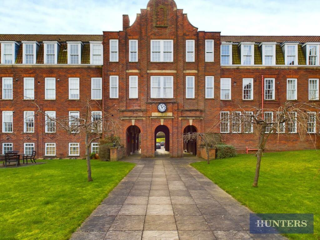 2 bedroom apartment for sale in Hunmanby Hall, Hunmanby, Filey, YO14