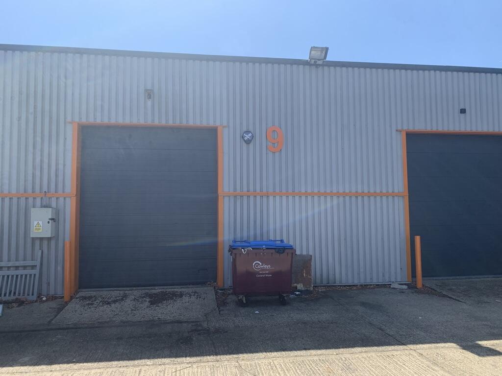 Main image of property: Unit 9 Bradville Industrial Estate, Blundells Road, Milton Keynes, Buckinghamshire, MK13 7HA