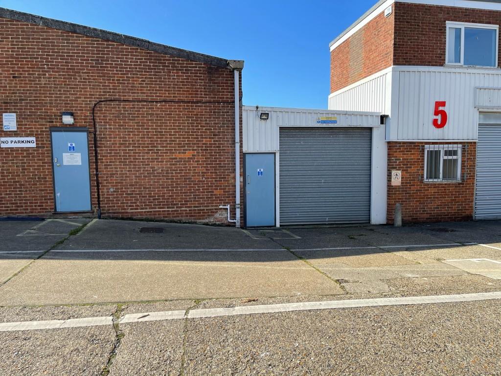 Light industrial facility to lease in Units 3a5, Herne Bay West