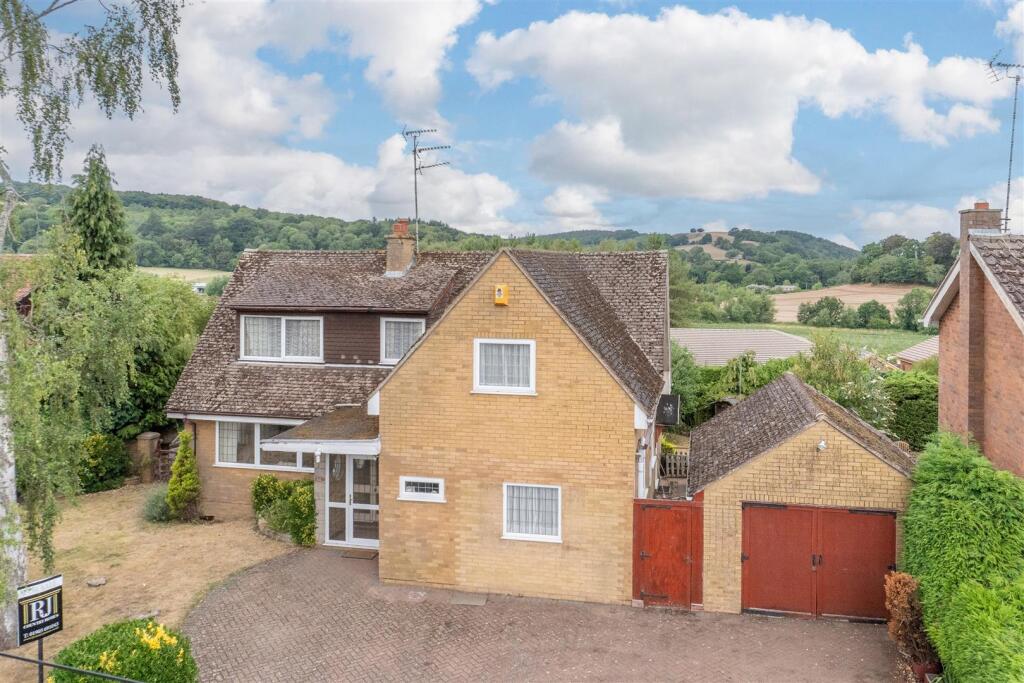 Main image of property: 52 Dunley Road, Stourport-On-Severn, DY13 0AX