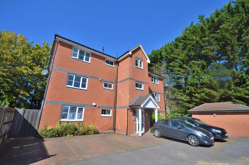 2 bedroom flat for rent in Leigh Road, Eastleigh, SO50