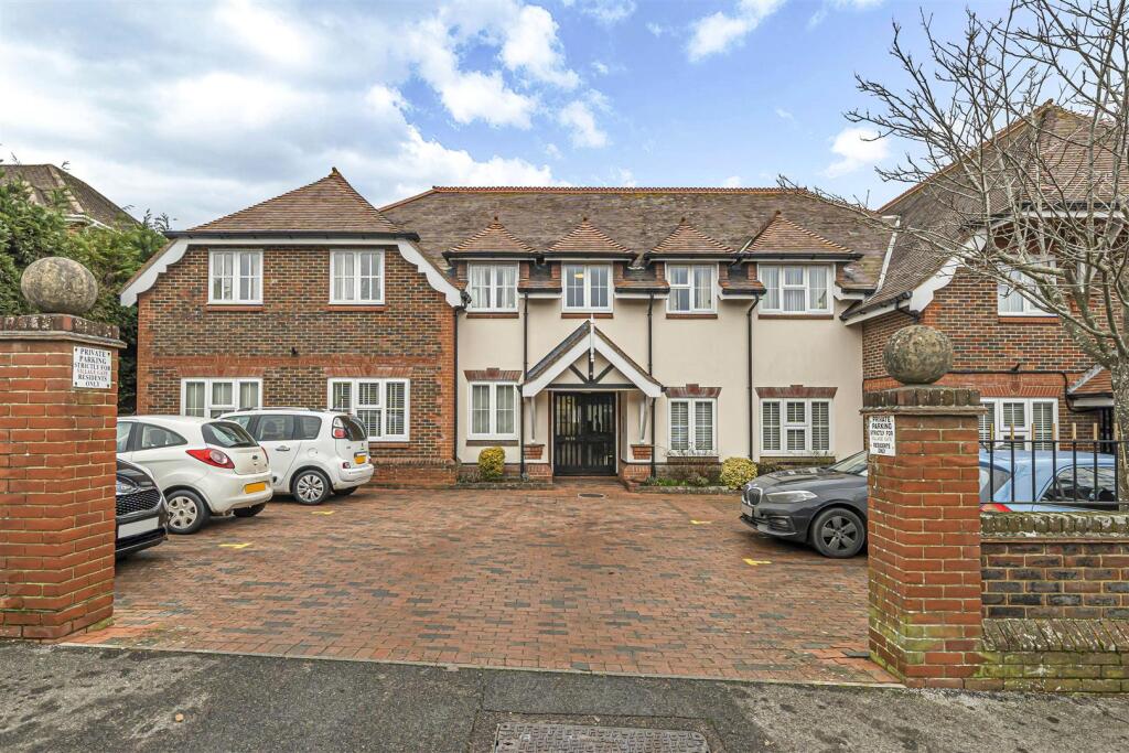 Main image of property: Southampton Hill, Titchfield Village