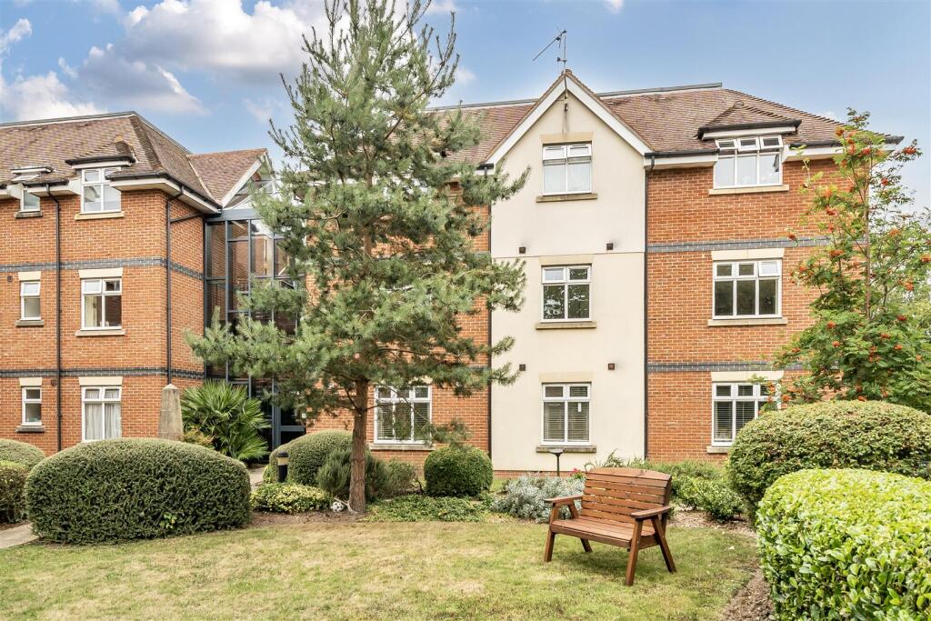 Main image of property: Blackthorns ,Chalford Grange, Catisfield