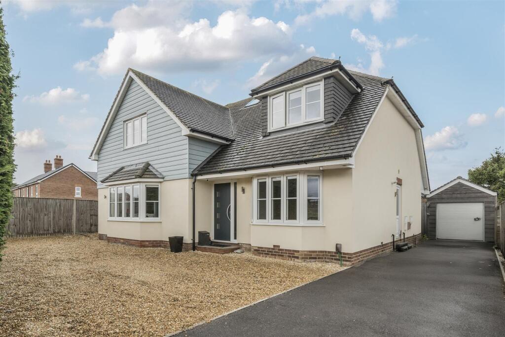 Main image of property: Osborne Road, Warsash