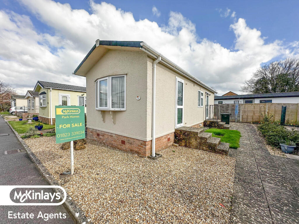 2 bedroom park home for sale in Ilminster, TA19