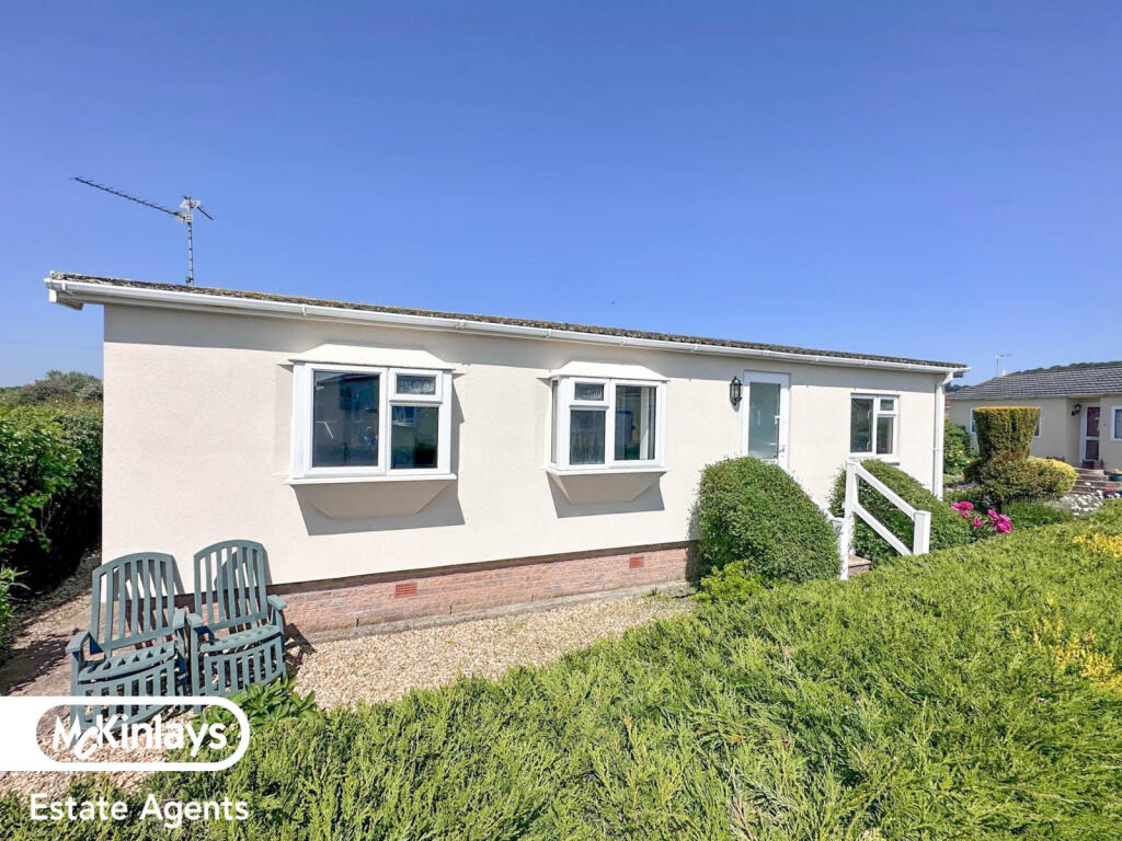 2 bedroom park home for sale in Ilminster, TA19