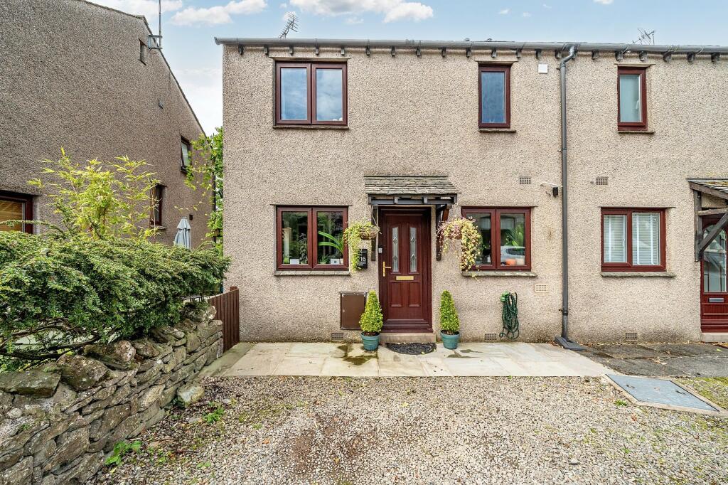 3 bedroom semi-detached house