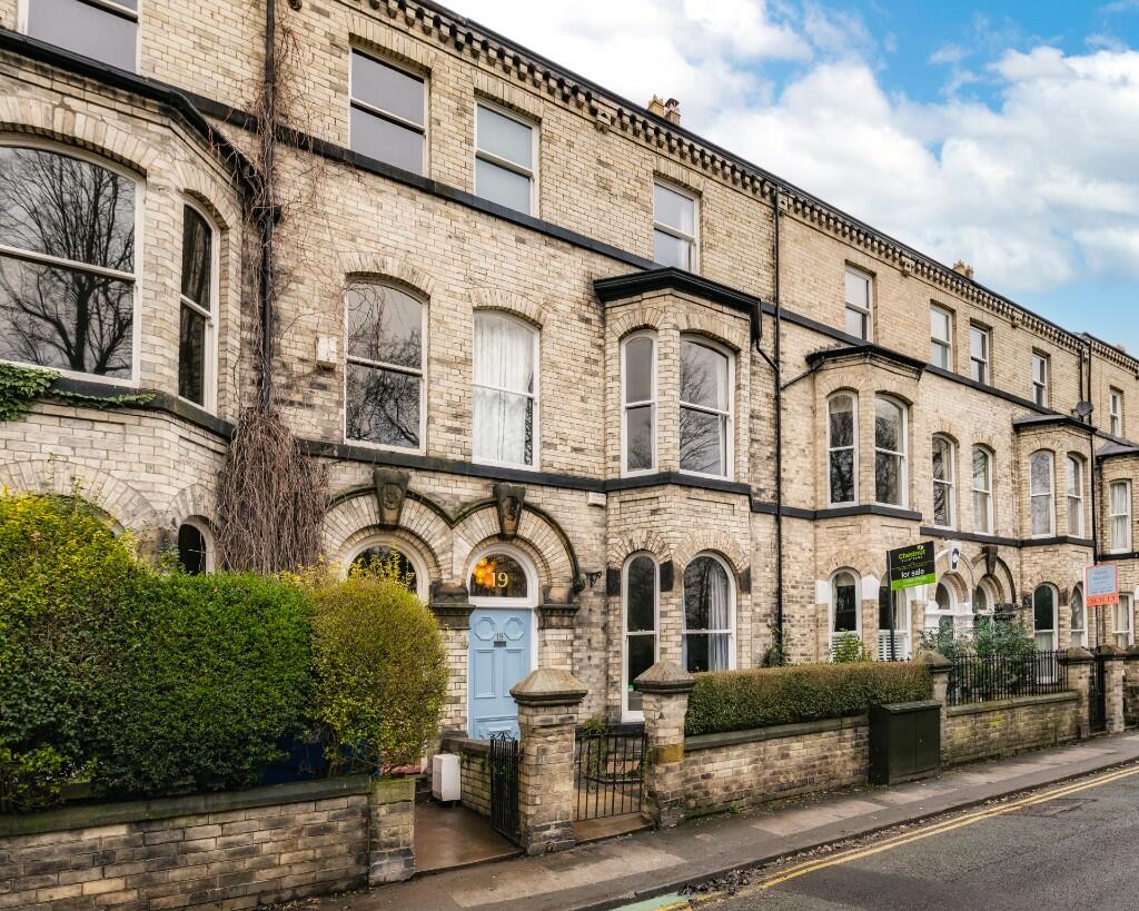 4 bedroom town house for sale in Grosvenor Terrace, Bootham, York,YO30