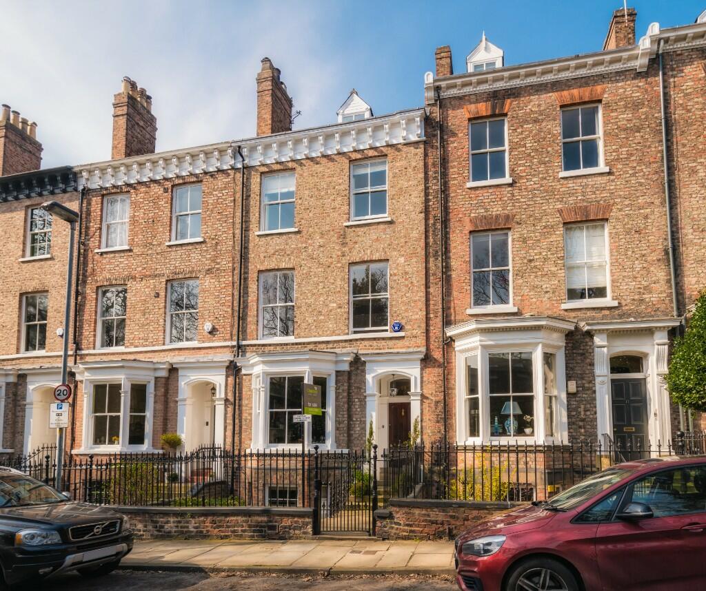6 bedroom town house for sale in Bootham Terrace, Bootham, York, YO30