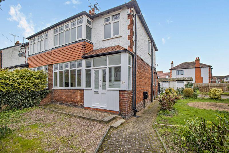 3 bedroom semidetached house for sale in Vicars Cross, Chester, CH3