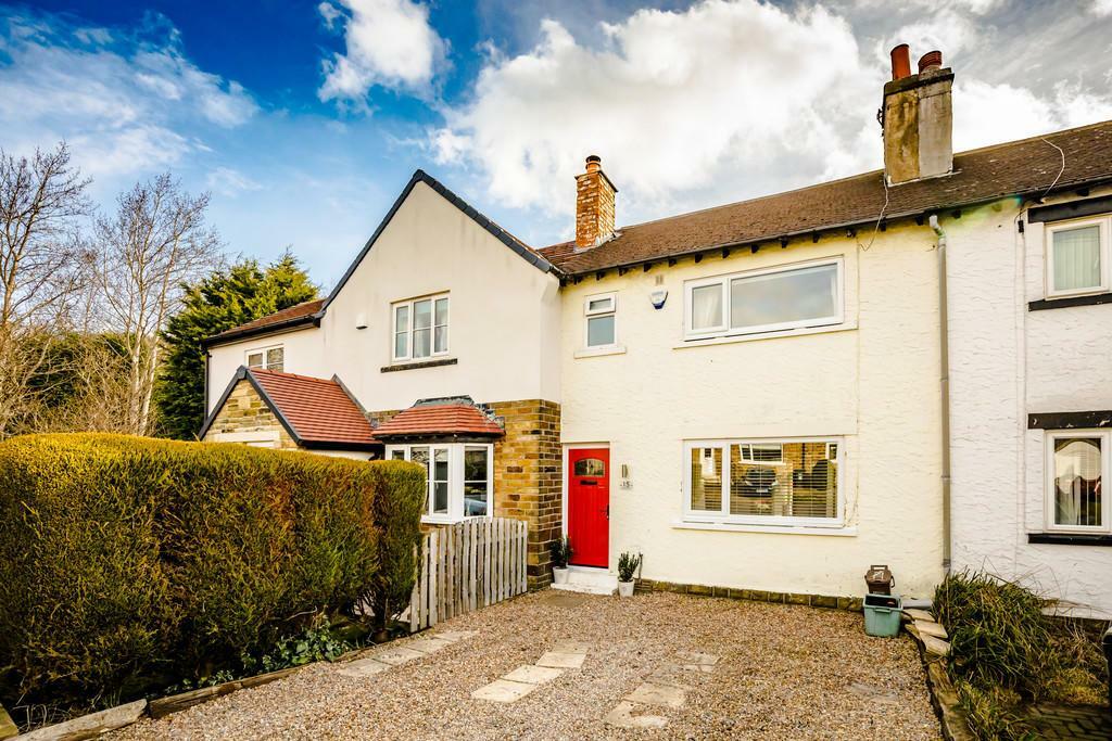 3 bedroom terraced house for sale in Northedge Park, Hipperholme, HX3