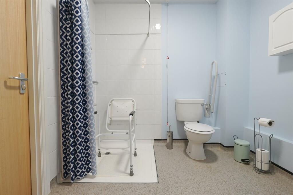 Additional property image - Baldwin Lane, Clayton, Bradford