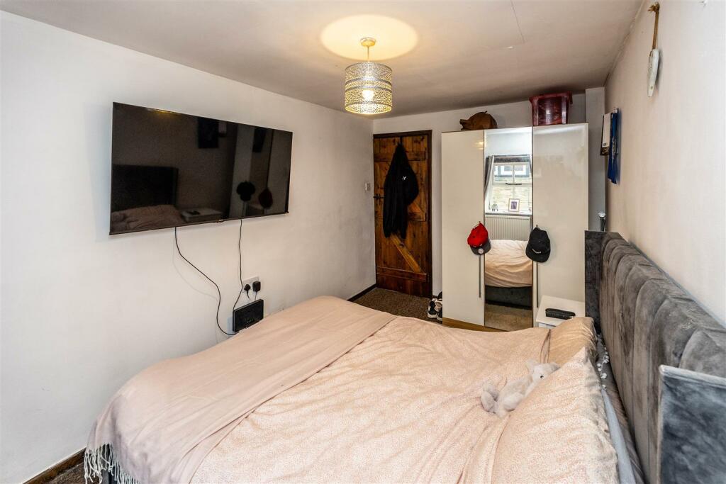 Additional property image - Ramsden Place, Clayton, Bradford