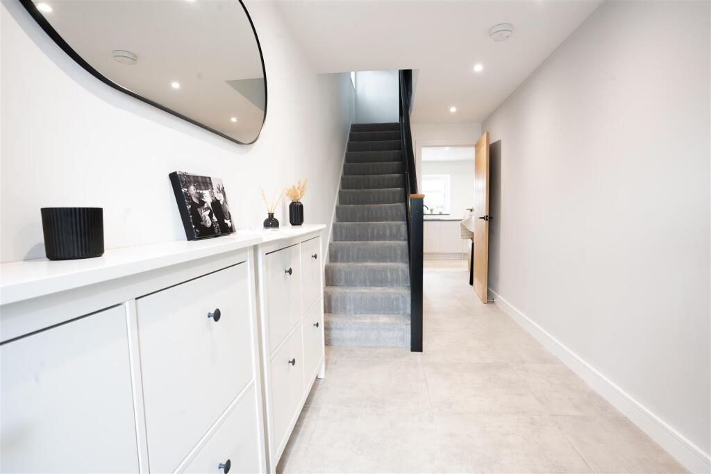 Additional property image - Hillcrest Drive, Queensbury, Bradford