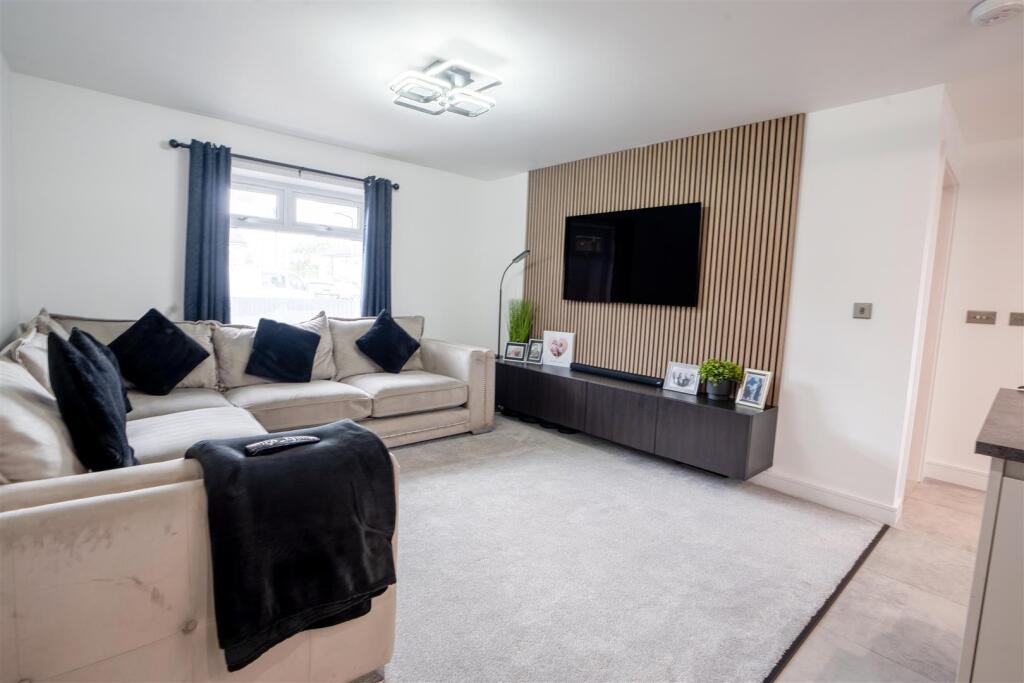 Additional property image - Hillcrest Drive, Queensbury, Bradford