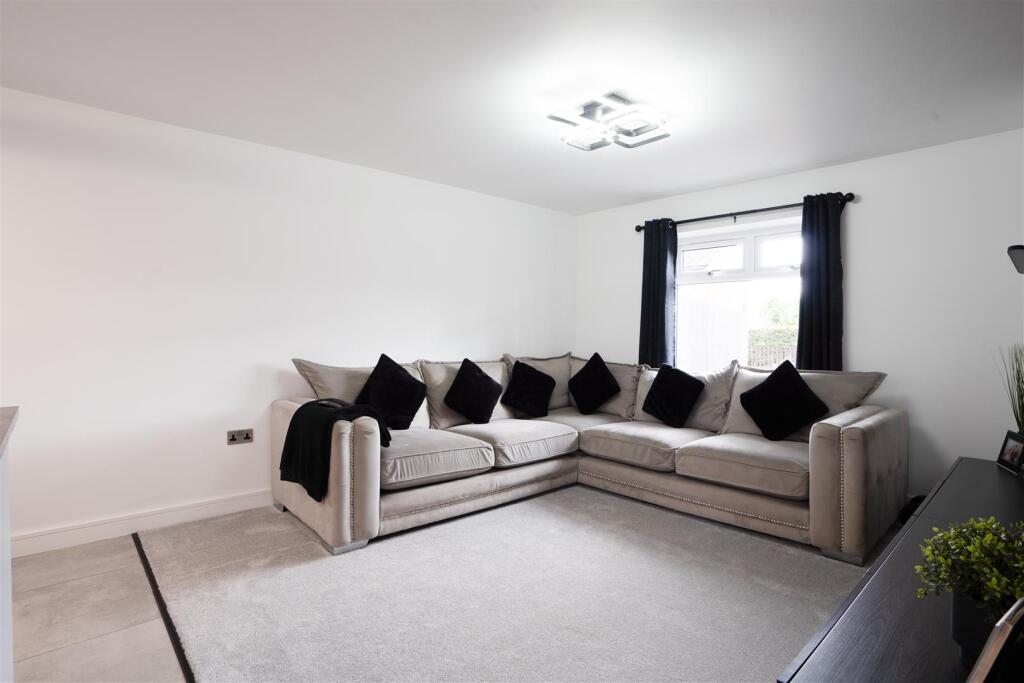 Additional property image - Hillcrest Drive, Queensbury, Bradford