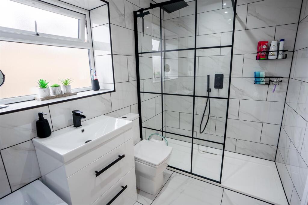 Additional property image - Hillcrest Drive, Queensbury, Bradford