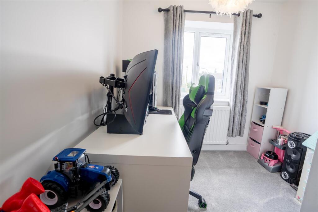 Additional property image - Hillcrest Drive, Queensbury, Bradford