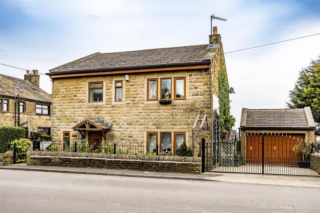 Main image of property: School Green, Thornton, Bradford