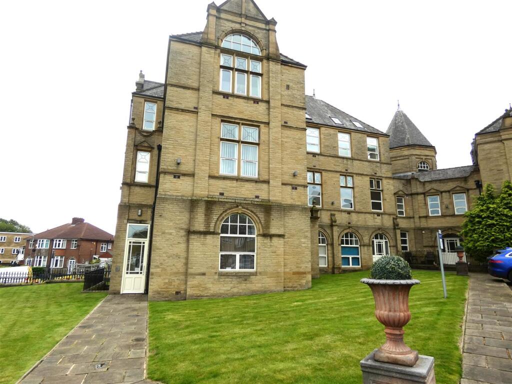 Main image of property: Chapel Hall Apartments, Halifax