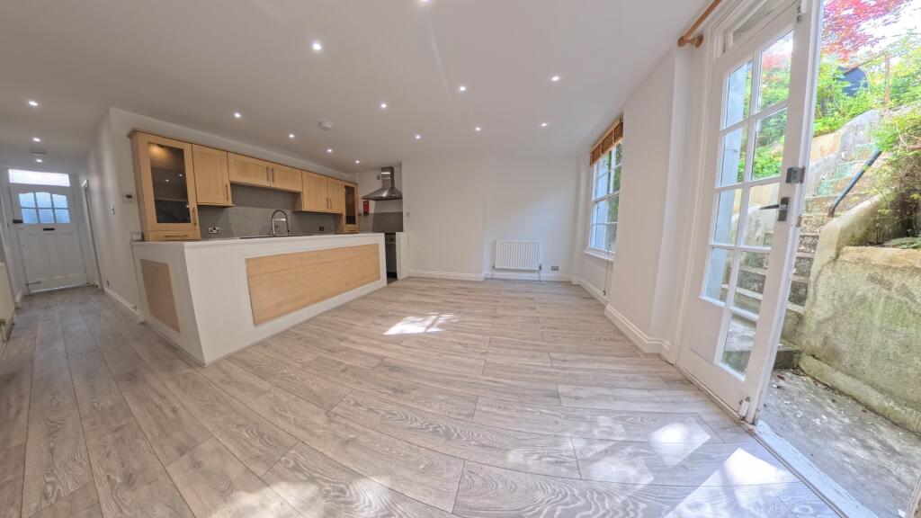 Main image of property: Park Crescent