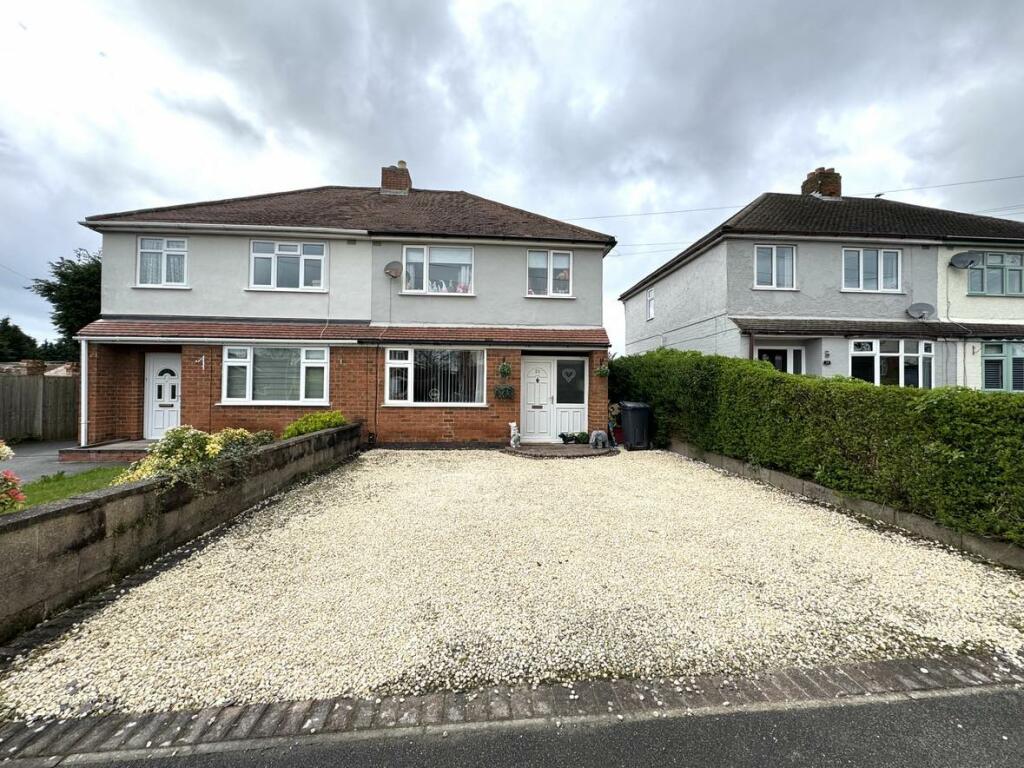 3 bedroom semidetached house for sale in Brooks Lane, Whitwick