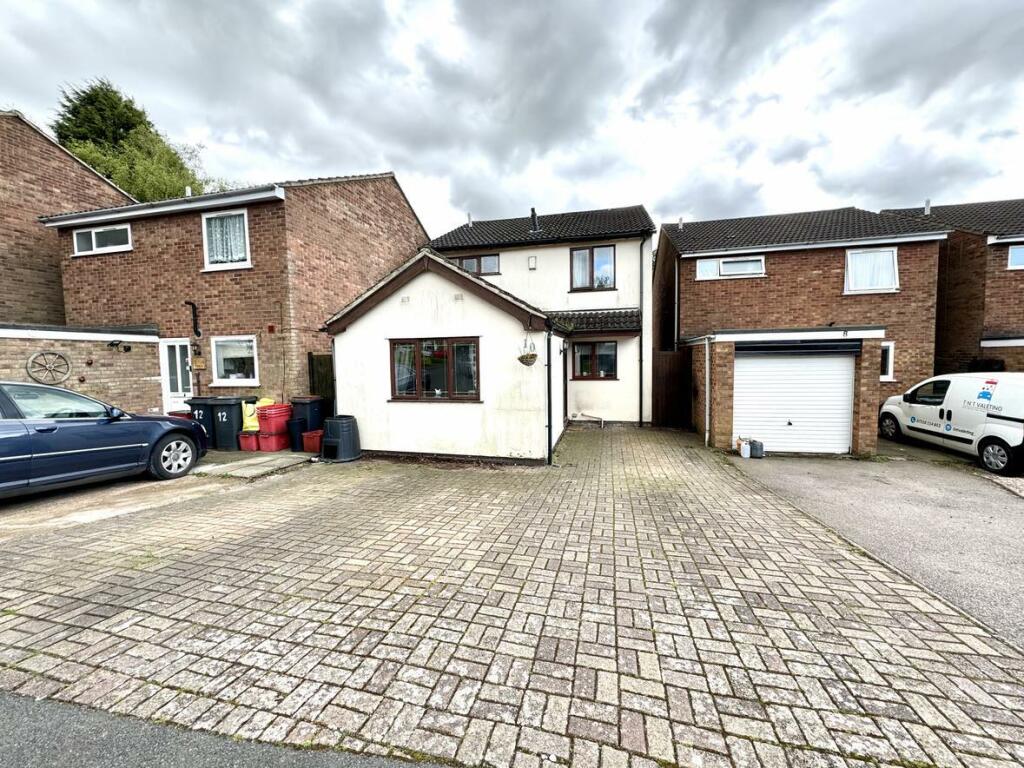 3 bedroom detached house for sale in York Place, Coalville, LE67