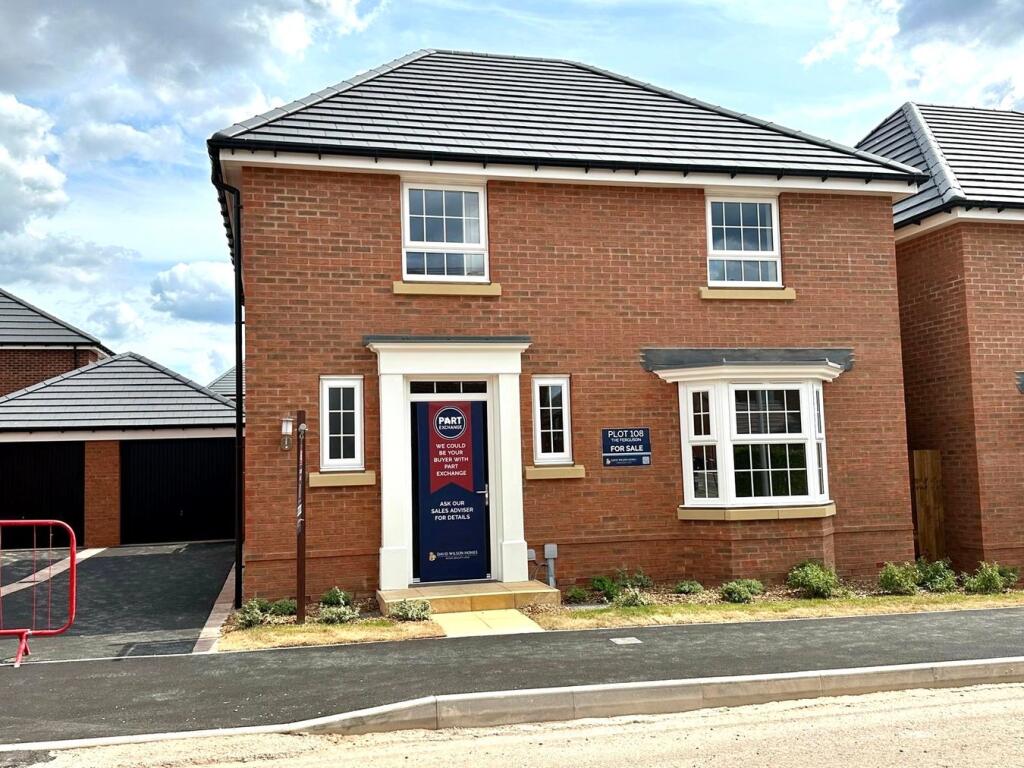 Main image of property: Straw Close, Nuneaton, CV11