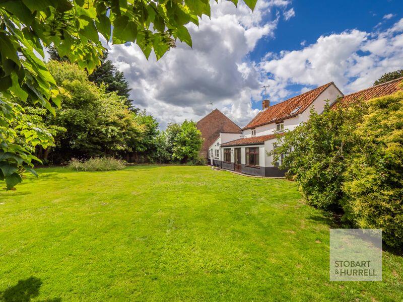 5 bedroom character property for sale in White Lodge, Mill Street