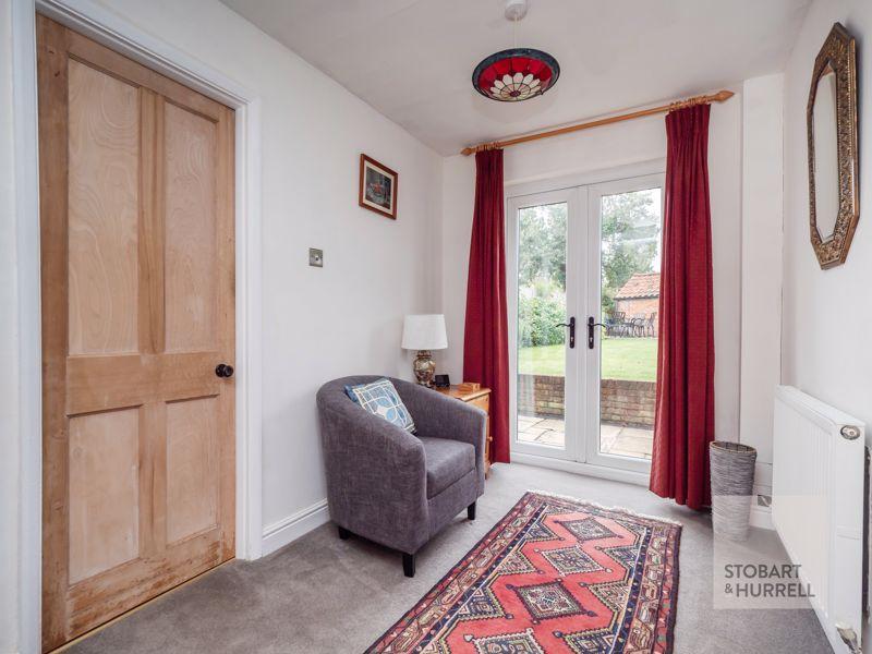 3 bedroom detached house for sale in Half Moon Cottage, Upper Street