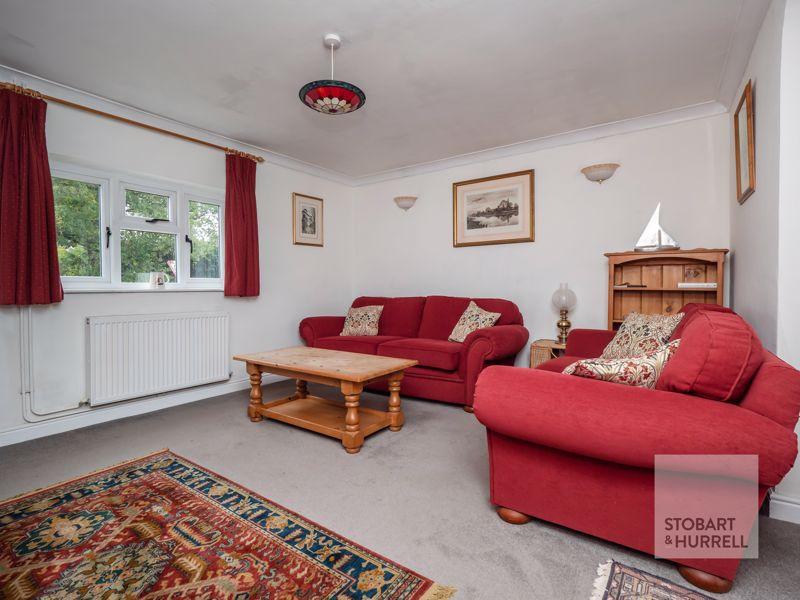 3 bedroom detached house for sale in Half Moon Cottage, Upper Street