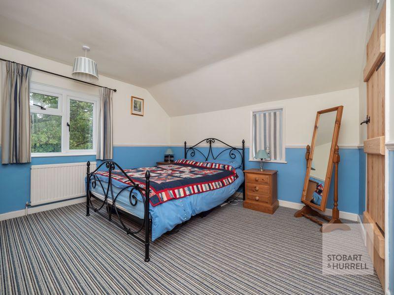 3 bedroom detached house for sale in Half Moon Cottage, Upper Street
