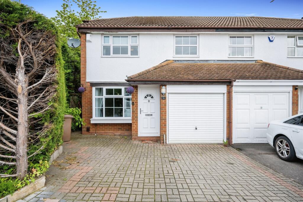 3 bedroom semidetached house for sale in Whitehaven, Luton, LU3