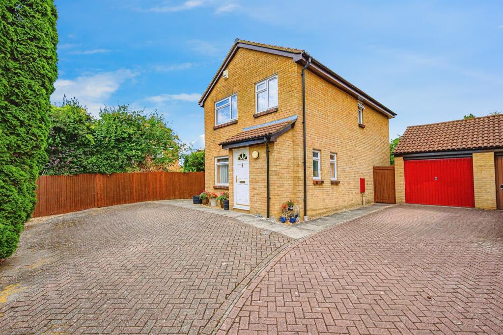 Main image of property: Glenfield Road, Luton
