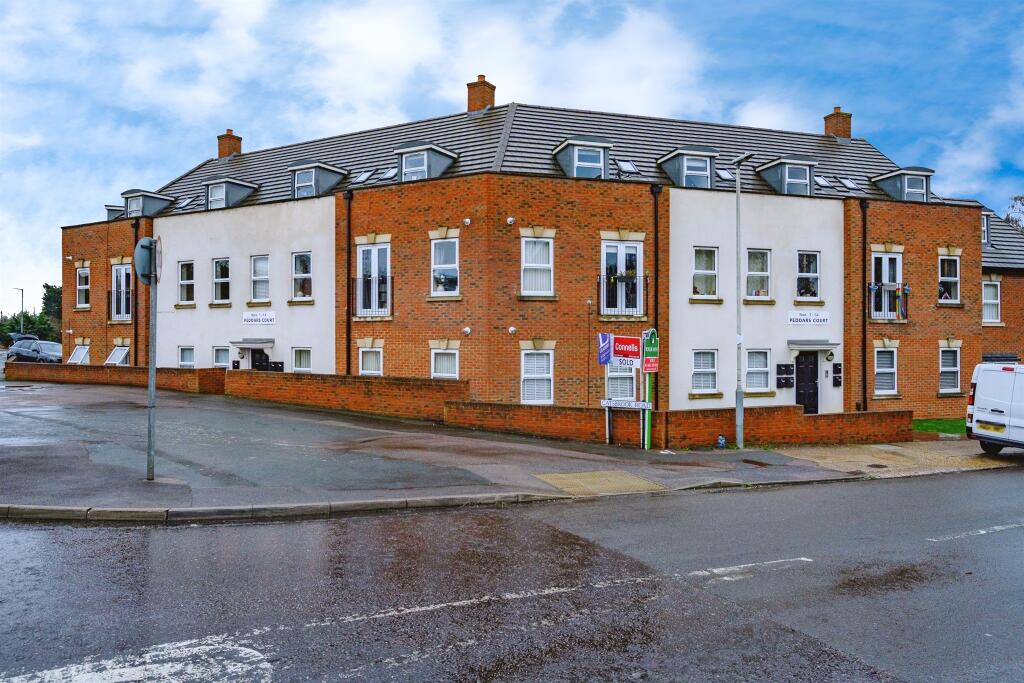 Main image of property: Catsbrook Road, Luton