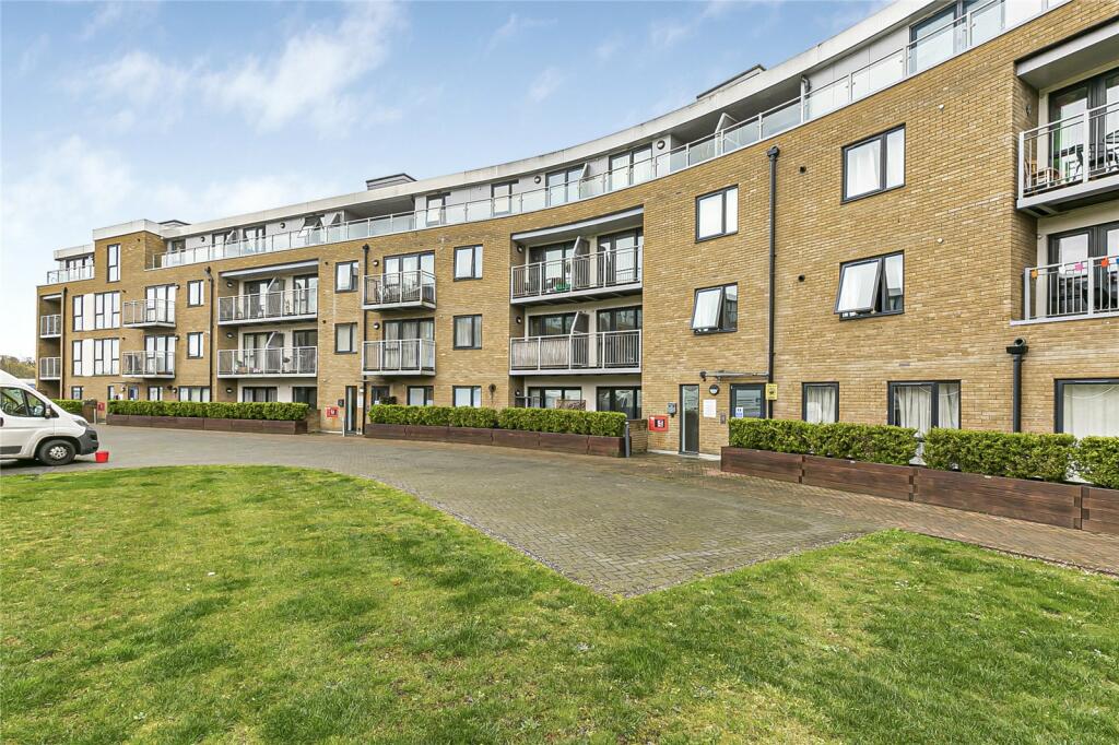 Main image of property: Smeaton Court, Hertford, Herts, SG13