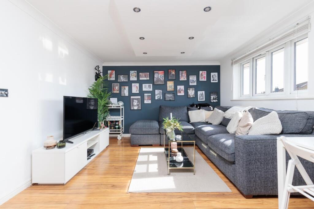 Main image of property: Mawney Road, Romford, Essex RM7