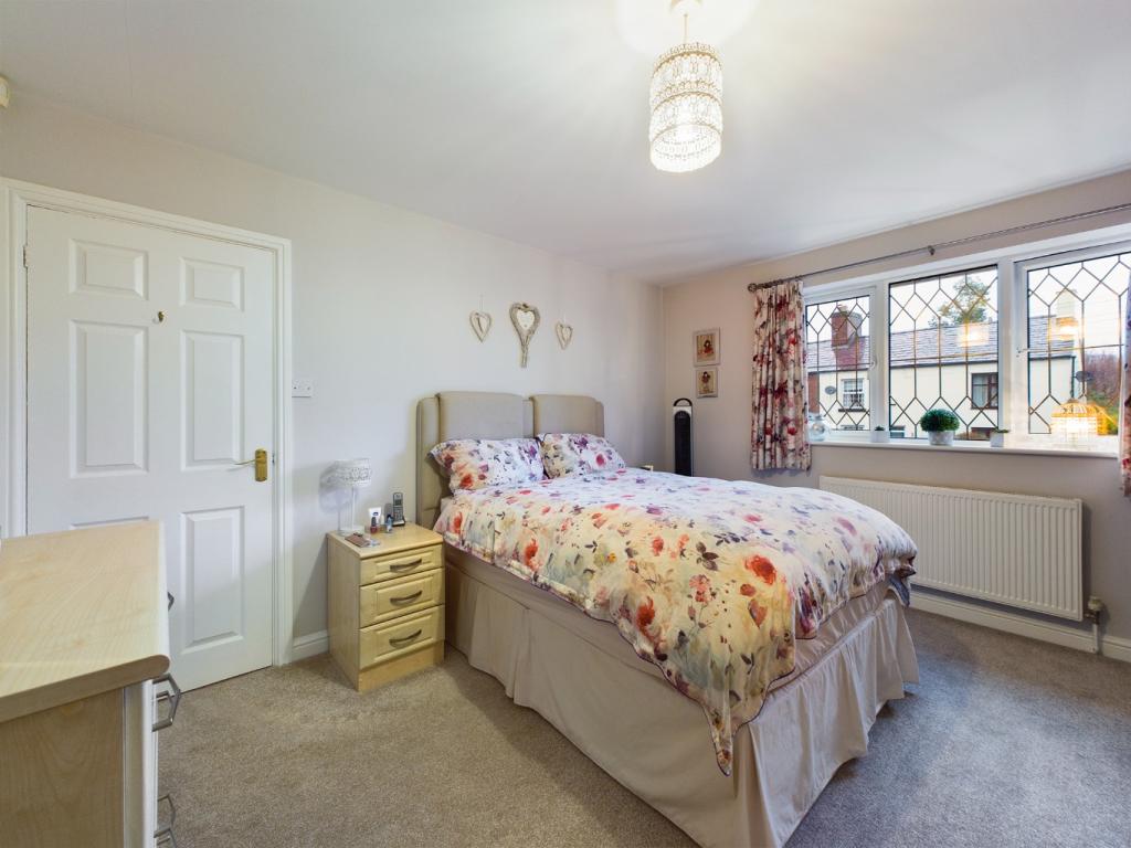 2 bedroom apartment for sale in Park Lane, Poynton, Stockport, Cheshire