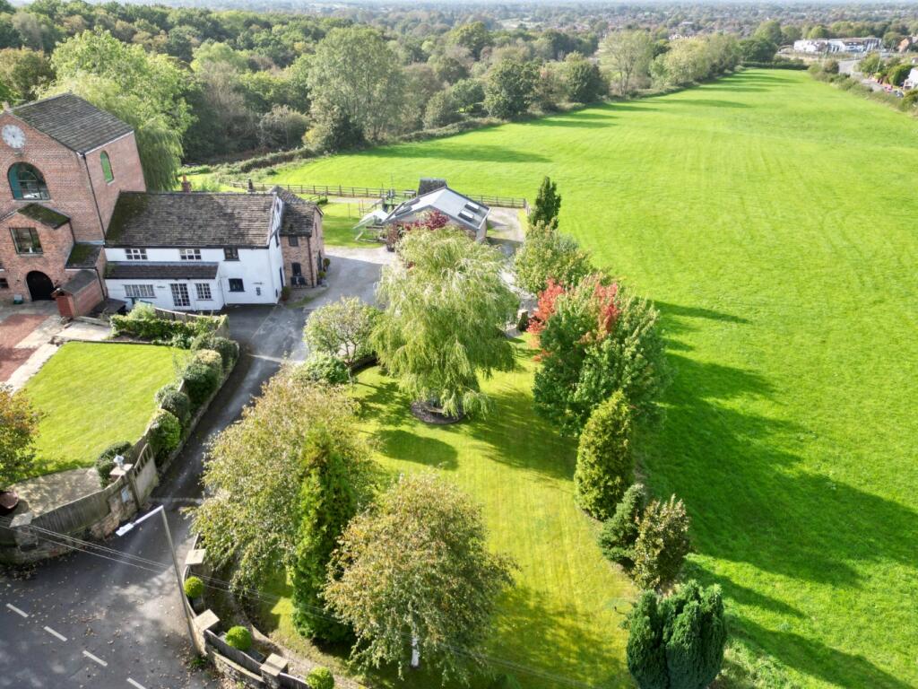 5 bedroom semidetached house for sale in Gable Cottage & Robin Cottage