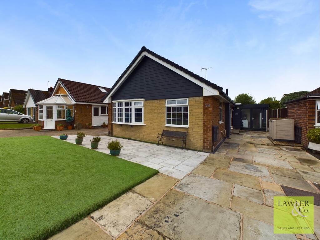 2 bedroom detached bungalow for sale in Beech Crescent, Poynton