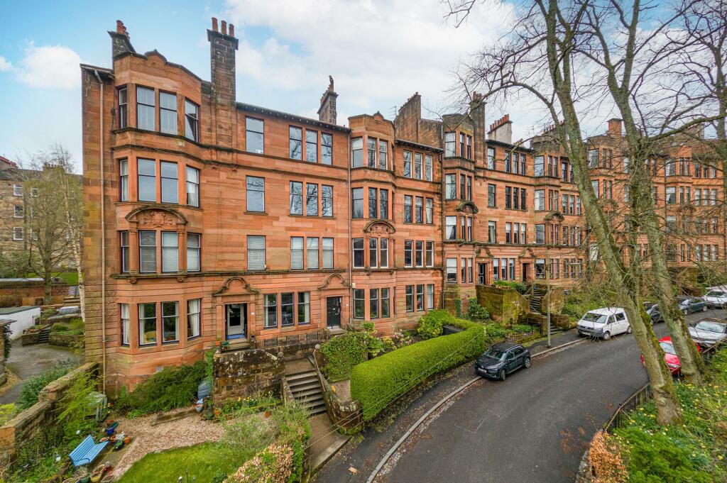 3 bedroom apartment for sale in Camphill Avenue, Shawlands, Glasgow, G41