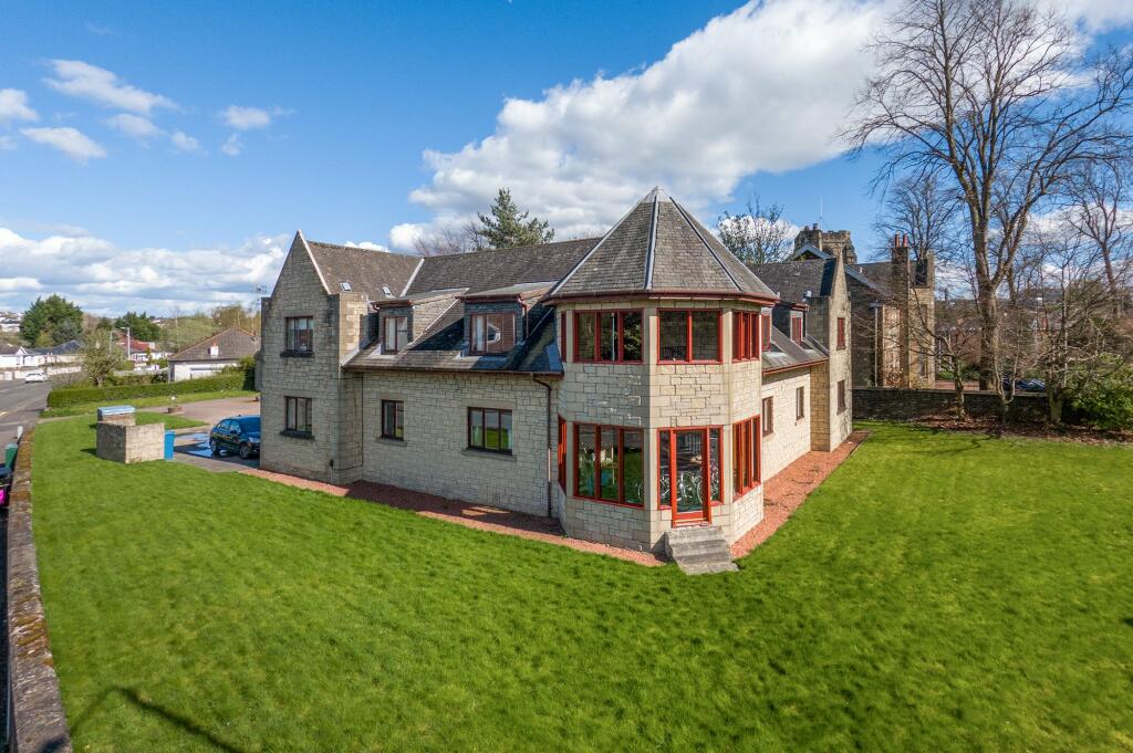 3 bedroom apartment for sale in Menock Road, King's Park, Glasgow, G44