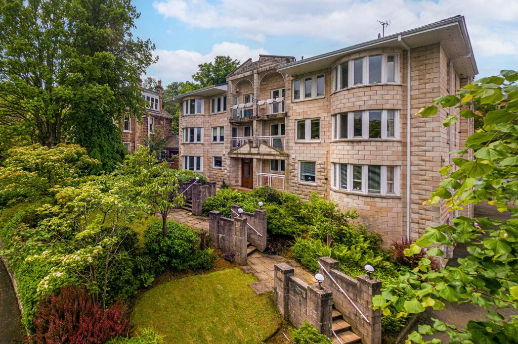 2 bedroom apartment for sale in Woodrow Road, Pollokshields, Glasgow, G41