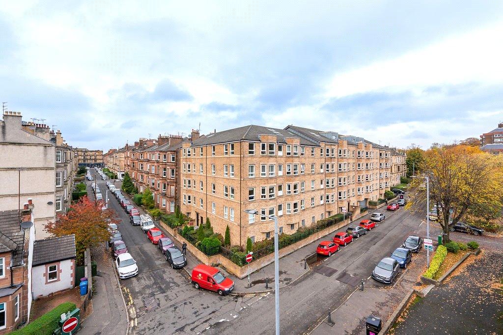 2 bedroom apartment for sale in Tantallon Road, Shawlands, Glasgow, G41