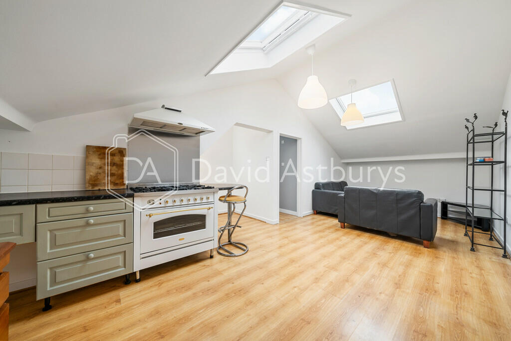 4 bedroom apartment for rent in Lynton Road, Crouch End, London, N8