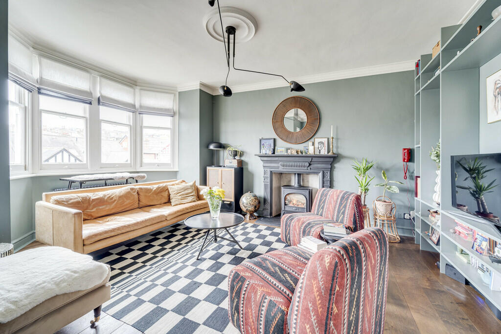 4 bedroom apartment for sale in Cranley Gardens, Muswell Hill N10