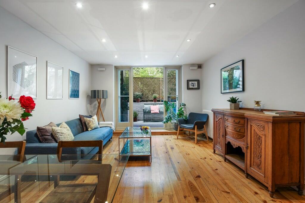 Main image of property: Tottenham Lane, Crouch End N8