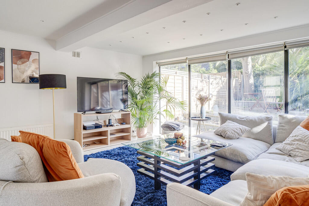 Main image of property: Finsbury Park Road, Finsbury Park N4