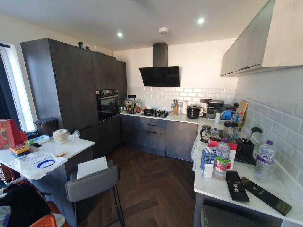 Additional property image - Arbour Edge, King George V Drive East, Heath